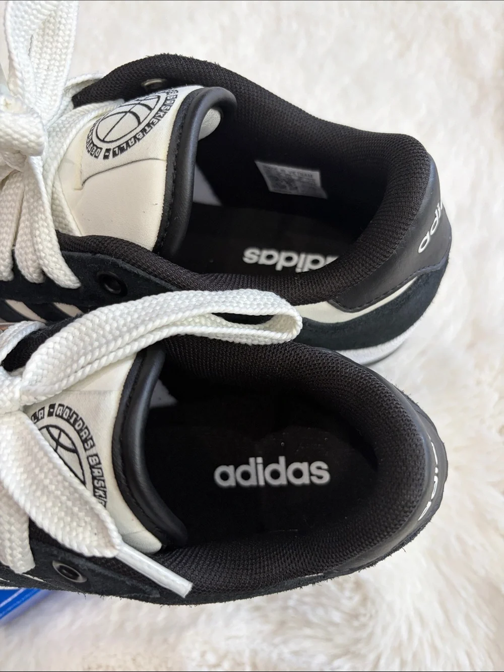 adidas low top